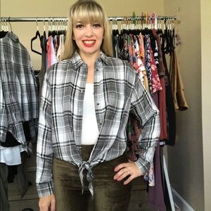 Agnes & Dora Black & White Plaid Tie Front Button